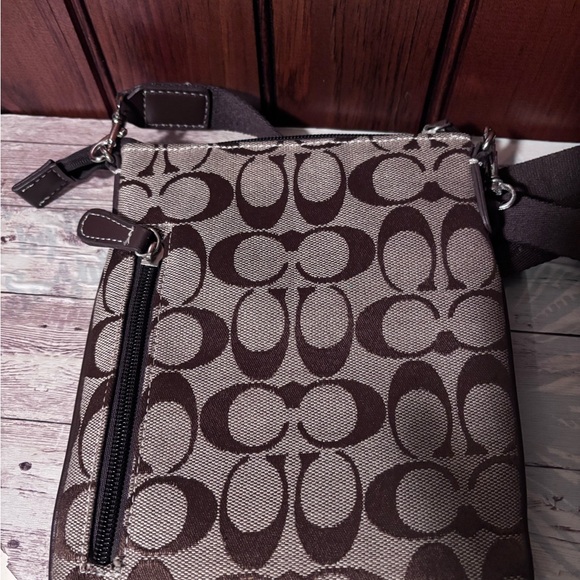 Coach Signature Brown Messenger Bag R6Z-8K06 - Picture 7 of 12